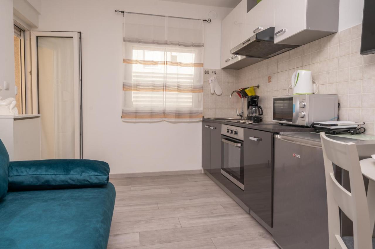 Apartment Fiorella Pula Exterior photo